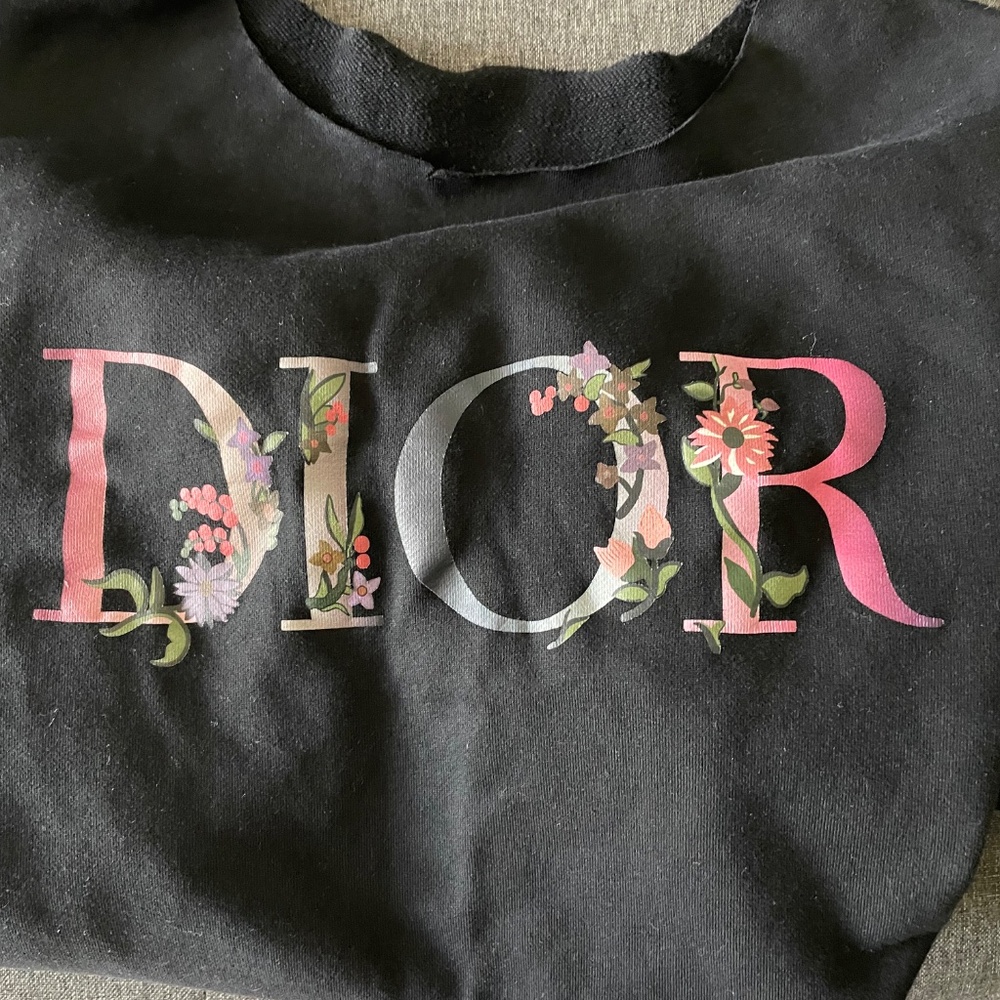 Sweatshirt - Picture 3 of 3